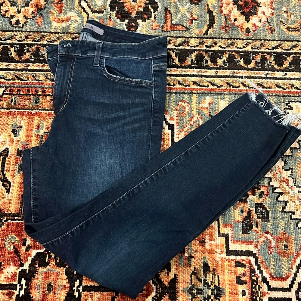 Joe’s Jean Dark Wash Skinny Jean Size W31